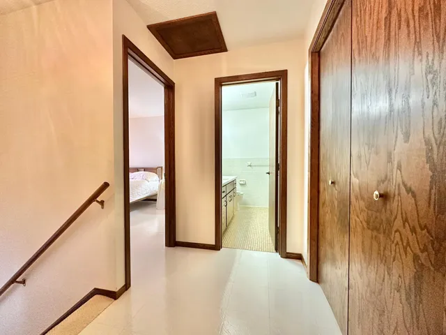 $240,000 | 434 East 11th Street, Unit I, New Richmond, WI 54017