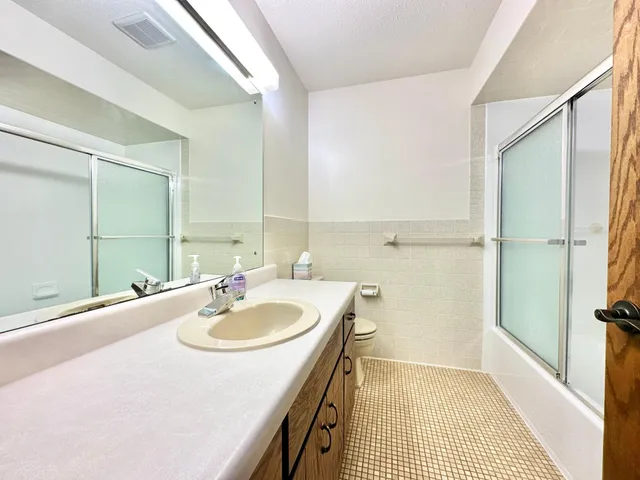 $240,000 | 434 East 11th Street, Unit I, New Richmond, WI 54017