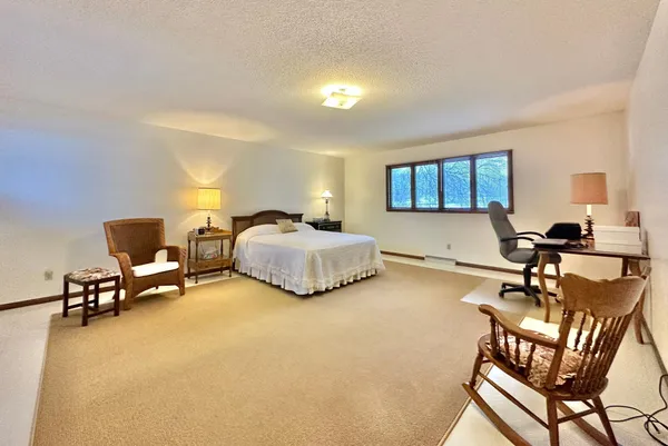 $240,000 | 434 East 11th Street, Unit I, New Richmond, WI 54017