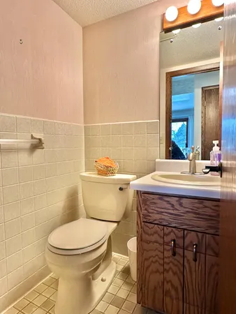 $230,000 | 434 East 11th Street, Unit I, New Richmond, WI 54017