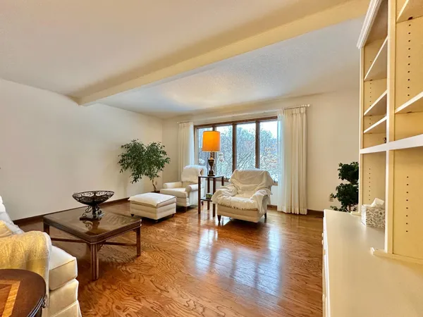 $240,000 | 434 East 11th Street, Unit I, New Richmond, WI 54017