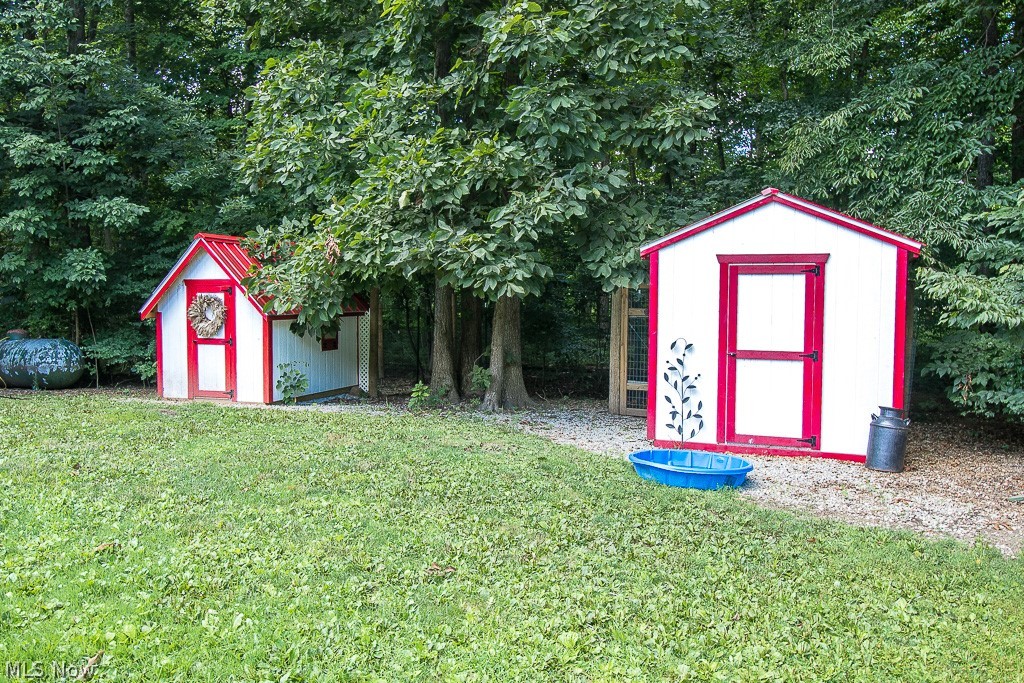 6037 Ireland Road Windsor, OH 44099 - Photo 32 of 34