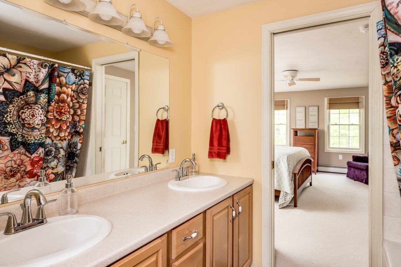 47 Blue Hills Drive Rochester, NH 03839 - Photo 19 of 34