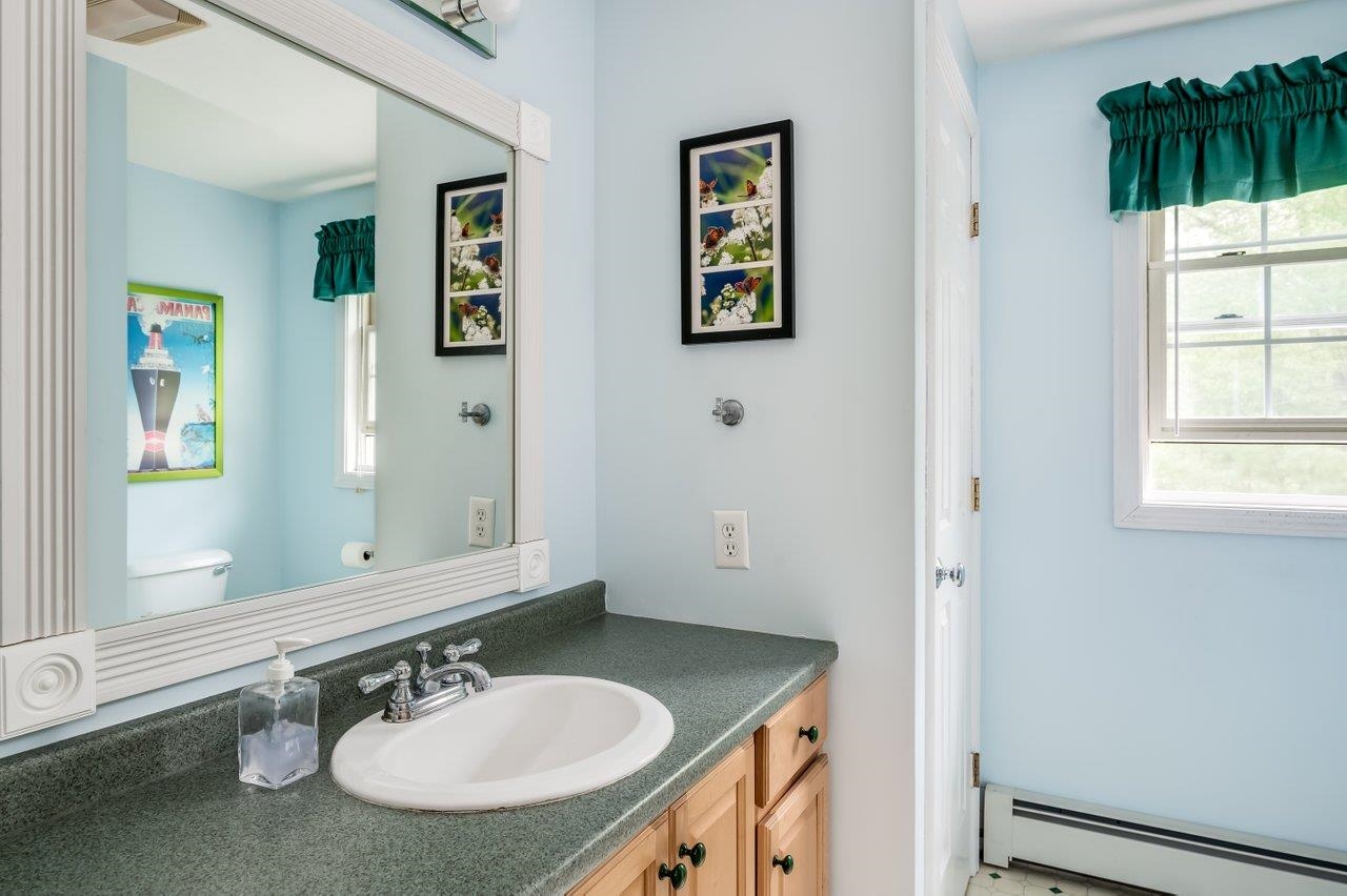 47 Blue Hills Drive Rochester, NH 03839 - Photo 24 of 34