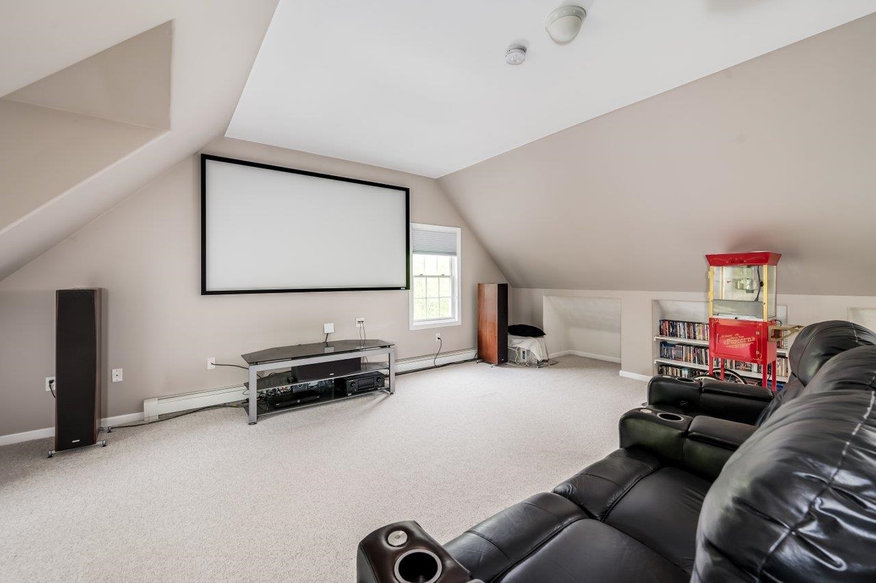 47 Blue Hills Drive Rochester, NH 03839 - Photo 25 of 34