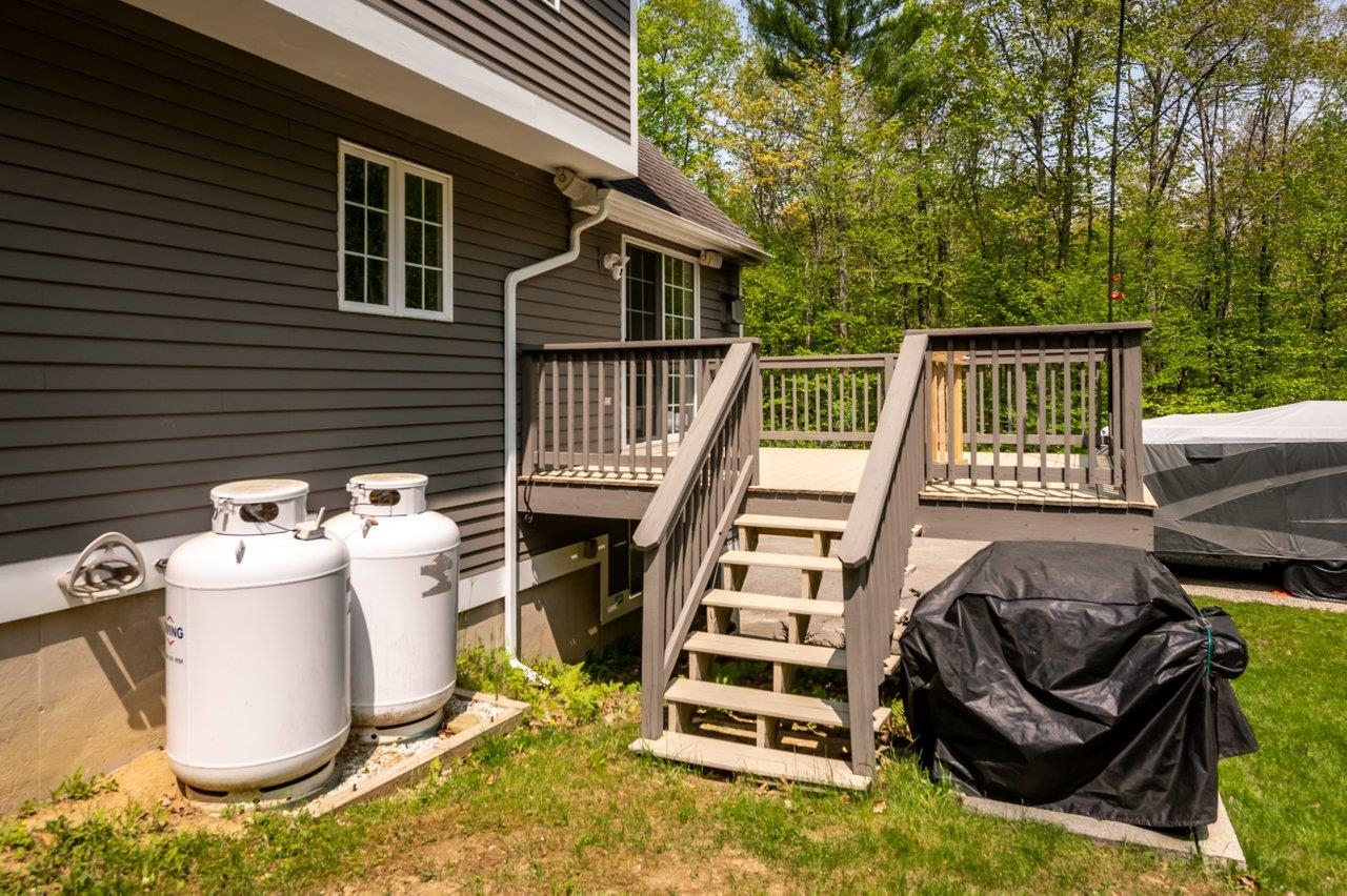 47 Blue Hills Drive Rochester, NH 03839 - Photo 31 of 34