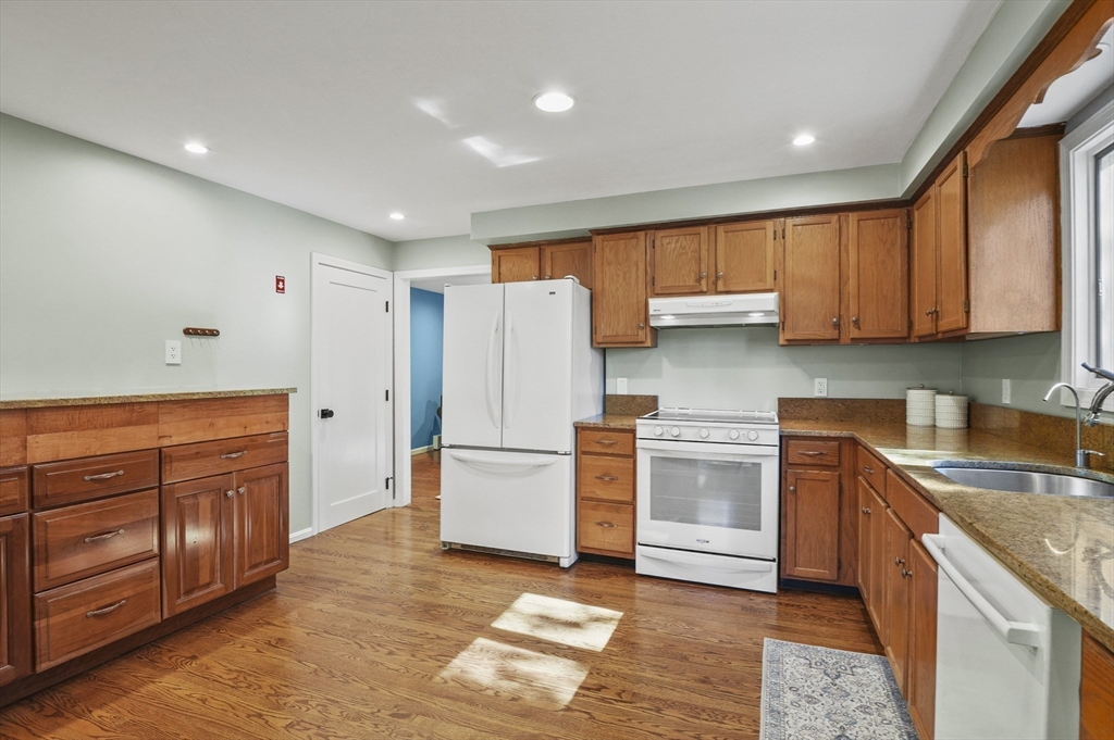 38 Eaton Road Framingham, MA 01701 - Photo 17 of 40