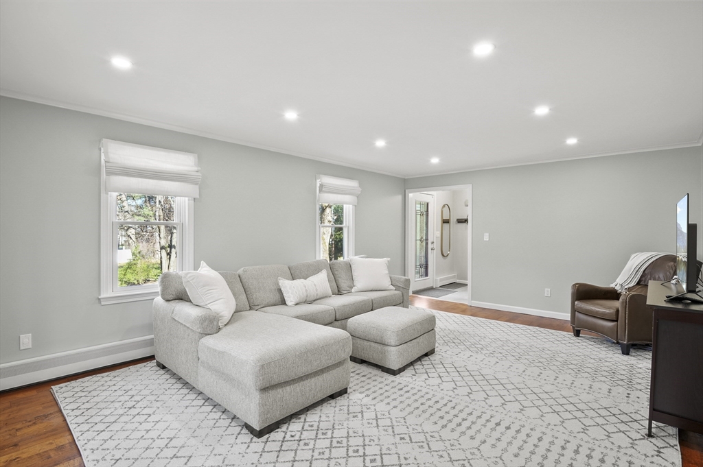 38 Eaton Road Framingham, MA 01701 - Photo 7 of 40