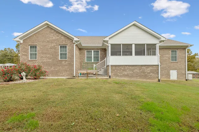 $669,000 | 1421 Oakmont Circle, Centerville, TN 37033