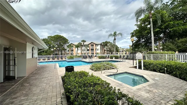 a view of outdoor space yard and patio