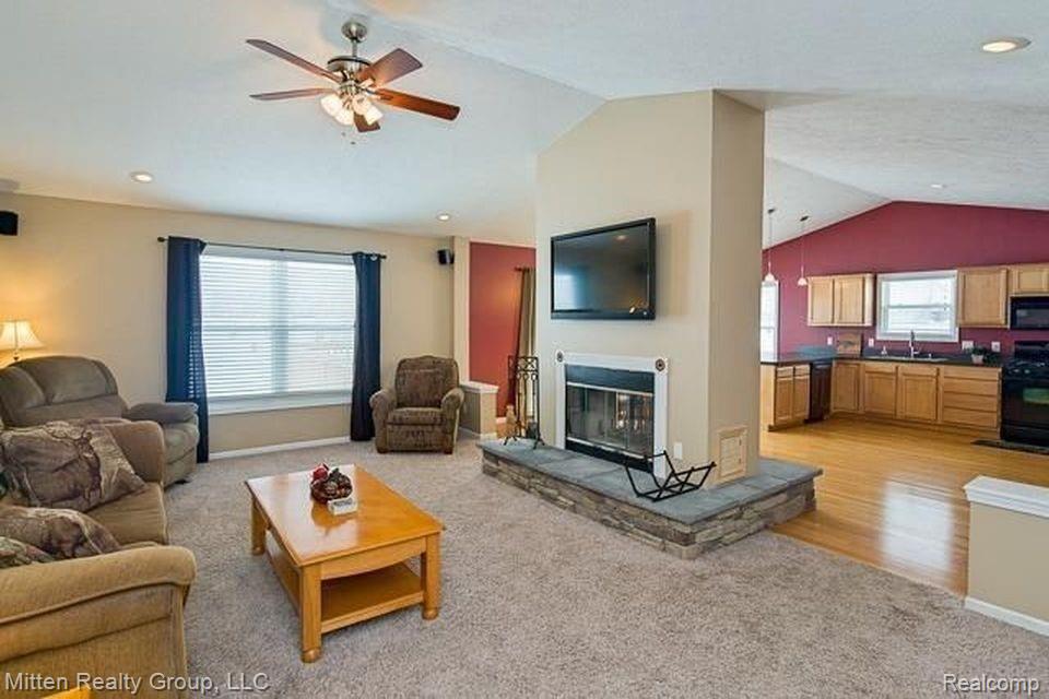 1002 Fishville Road Grass Lake, MI 49240 - Photo 16 of 23 Living 1.jpg