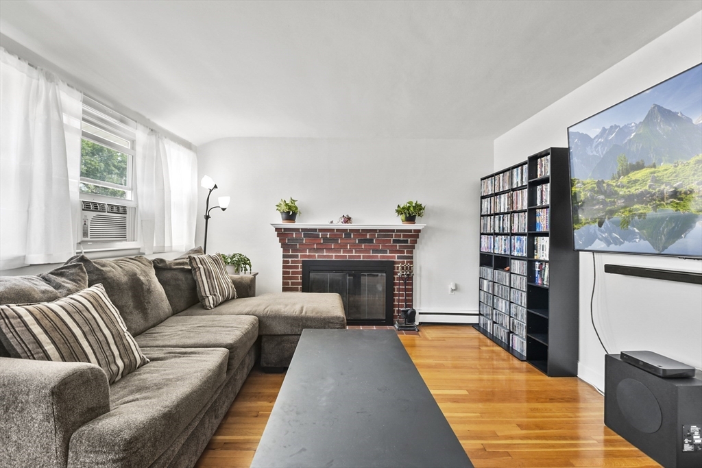 11 Hill Road Holbrook, MA 02343 - Photo 6 of 40 Gallery Image 6