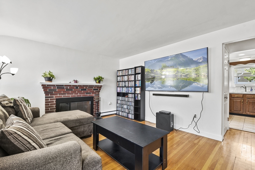 11 Hill Road Holbrook, MA 02343 - Photo 7 of 40 Gallery Image 7
