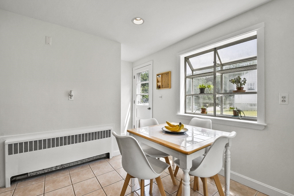 11 Hill Road Holbrook, MA 02343 - Photo 10 of 40 Gallery Image 10