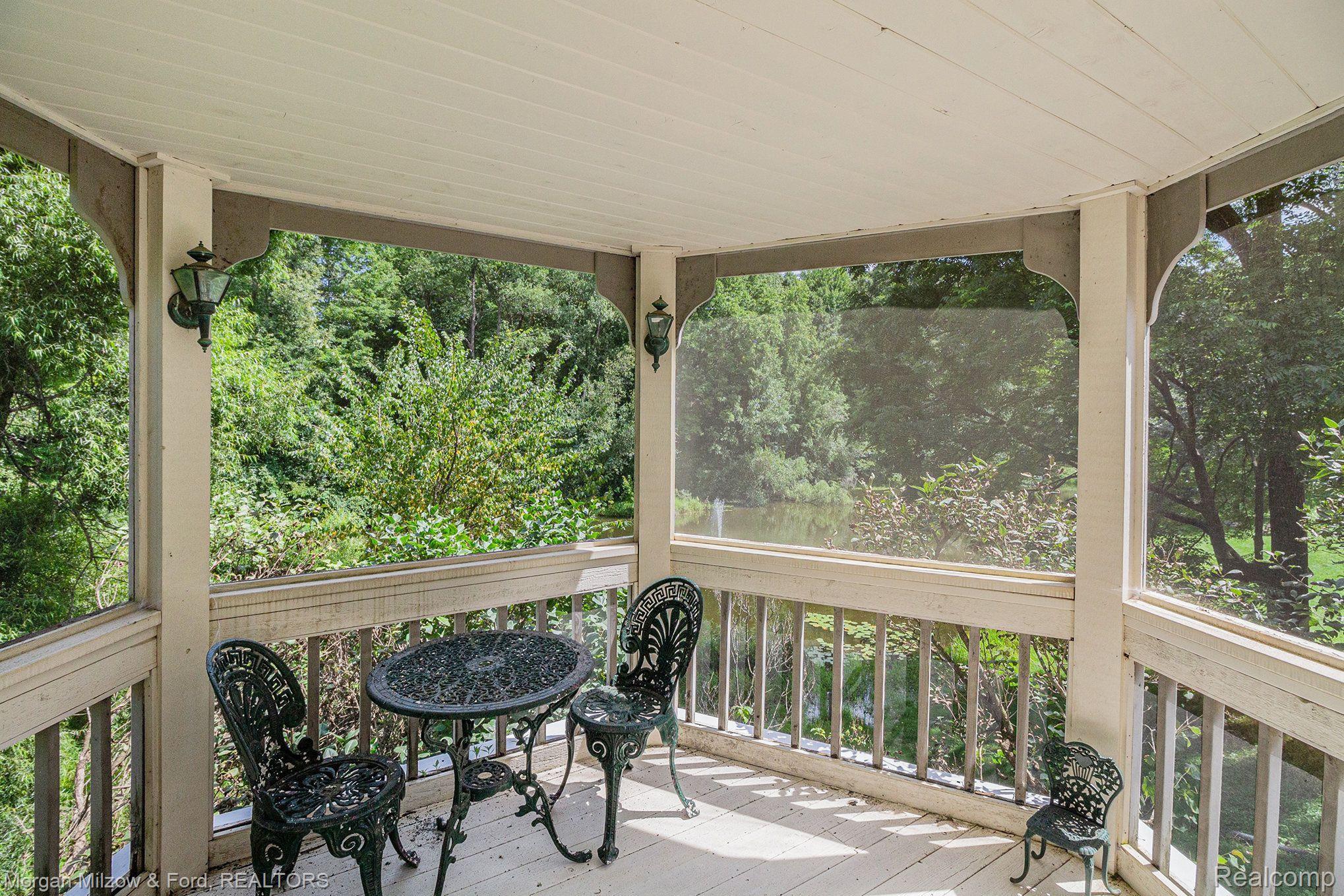 7979 Foster Road Clarkston, MI 48346 - Photo 36 of 45 Screened-in gazebo