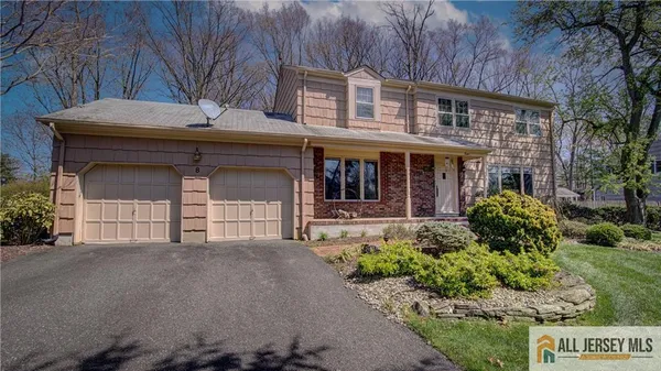 $799,000 | 8 Valley Forge Drive, East Brunswick, NJ 08816