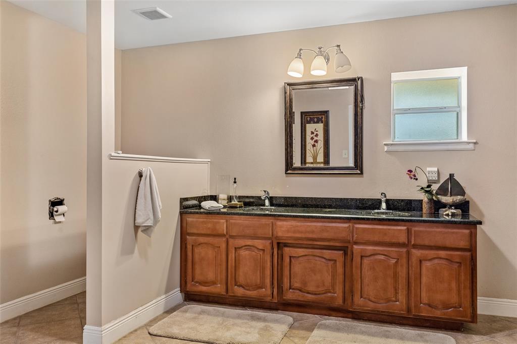 3924 Cross Timber Road Burleson, TX 76028 - Photo 21 of 40