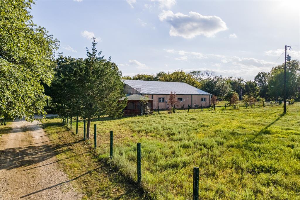 3924 Cross Timber Road Burleson, TX 76028 - Photo 5 of 40