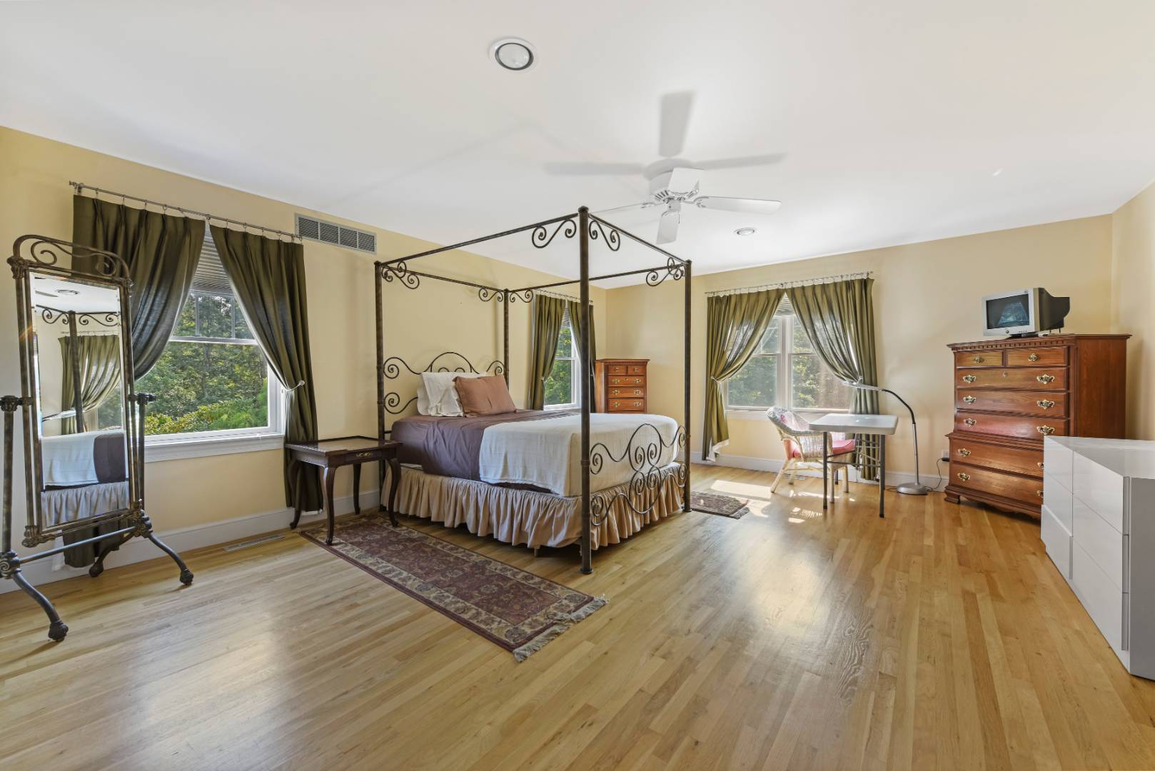 48 Peacock Path Quogue, NY 11959 - Photo 15 of 25