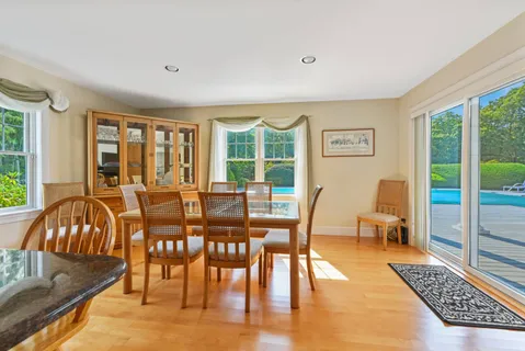 48 Peacock Path, Quogue, NY 11959