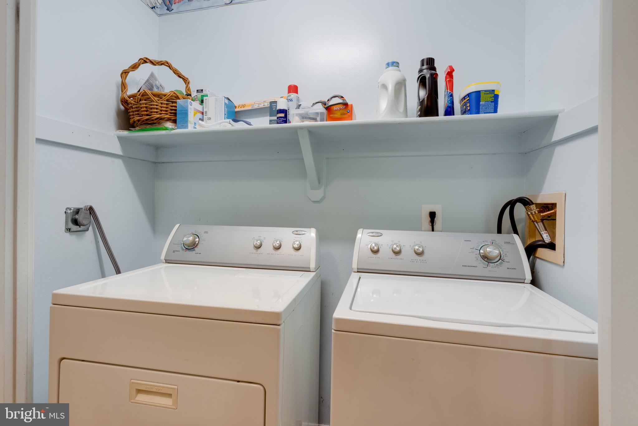 3028 South Glebe Road, Unit 3028 Arlington, VA 22206 - Photo 38 of 43 Laundry