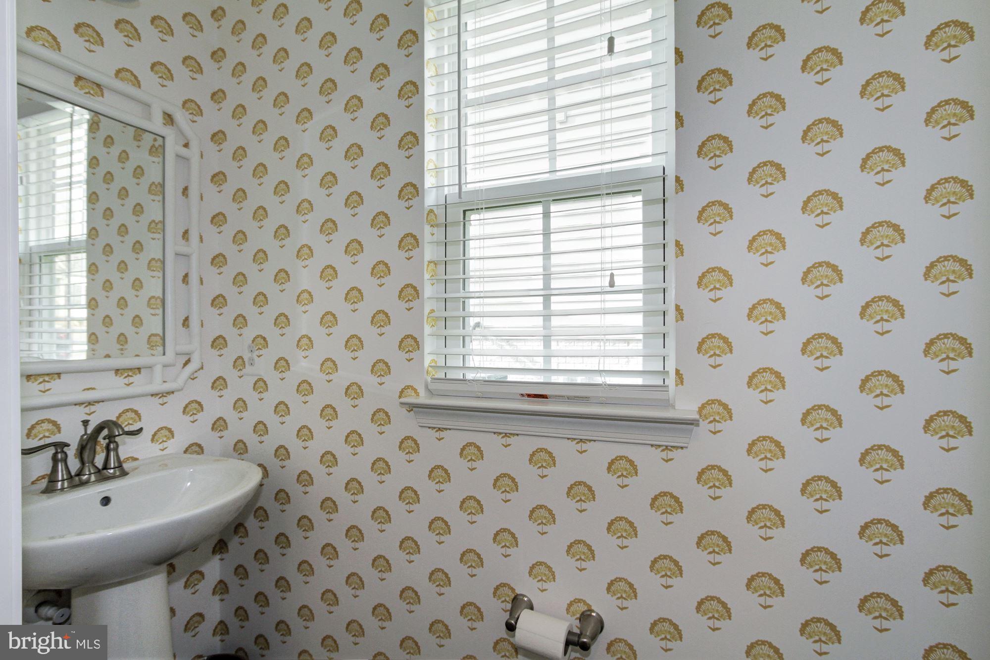 13747 Soaring Wing Lane Silver Spring, MD 20906 - Photo 12 of 27 Main Level Powder Room