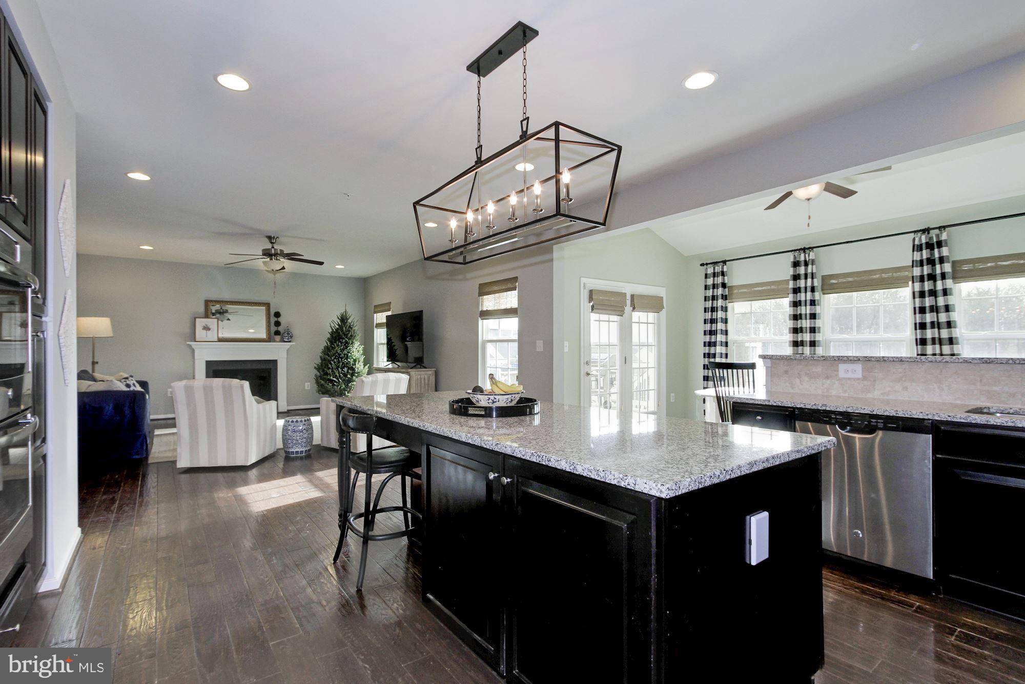 13747 Soaring Wing Lane Silver Spring, MD 20906 - Photo 7 of 27 Kitchen opens to Family Room & Sun/Breakfast Rm