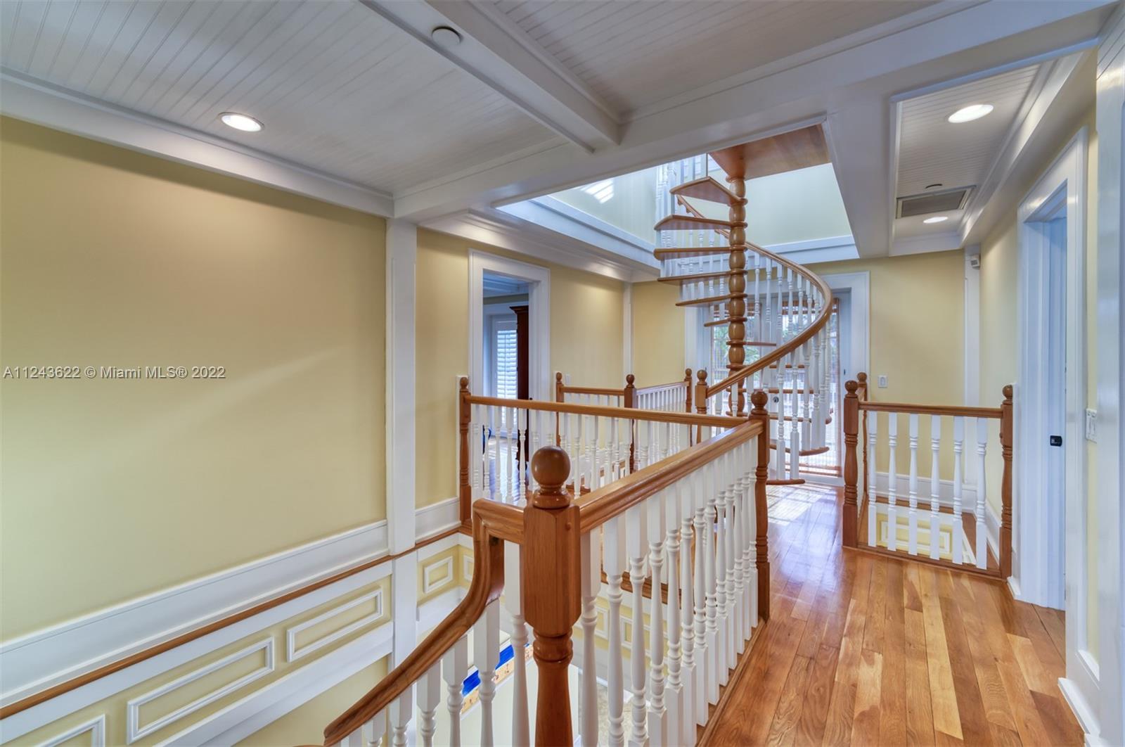 32 Sunset Key Drive Key West, FL 33040 - Photo 13 of 49 a view of an entryway