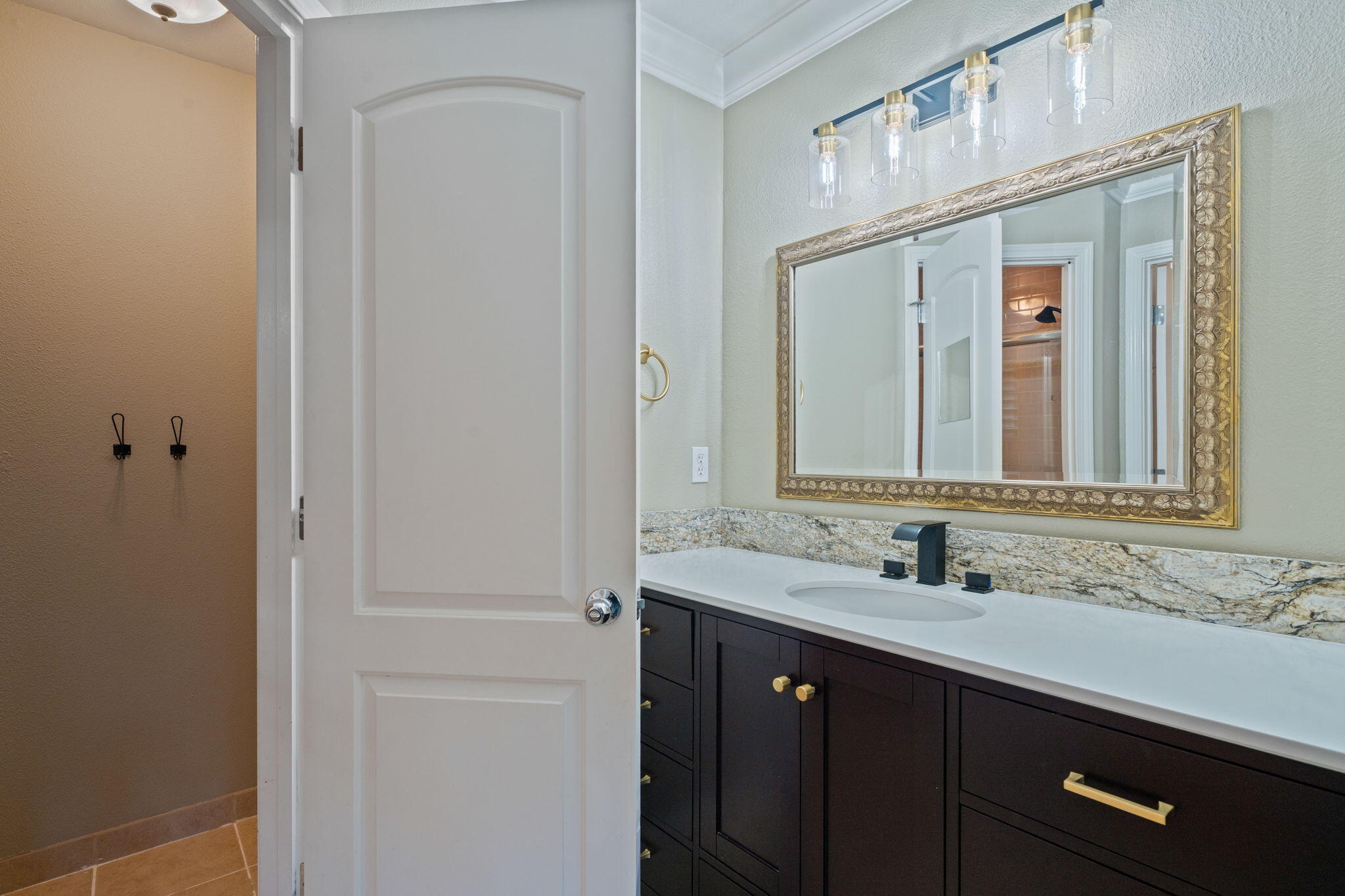 3790 Indio Way Redding, CA 96002 - Photo 21 of 51 Primary Bathroom