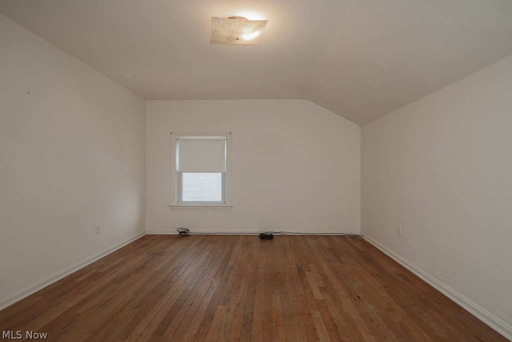 4502 Laurel Road Cleveland, OH 44121 - Photo 12 of 31