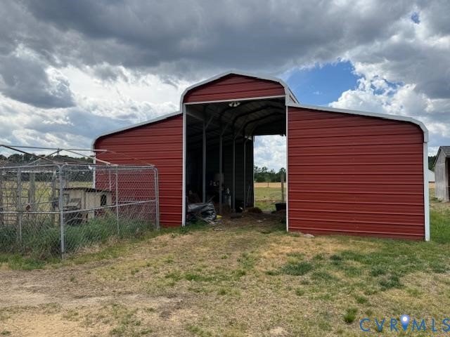 19886 River Road Courtland, VA 23837 - Photo 16 of 19 Barn