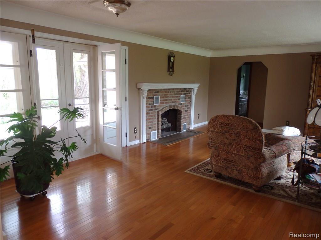 9380 Merrill Road Whitmore Lake, MI 48189 - Photo 13 of 68 P5121765.JPG