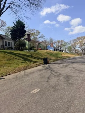 $1,000 | 1923 Thompson Avenue, Unit 2, Atlanta, GA 30344