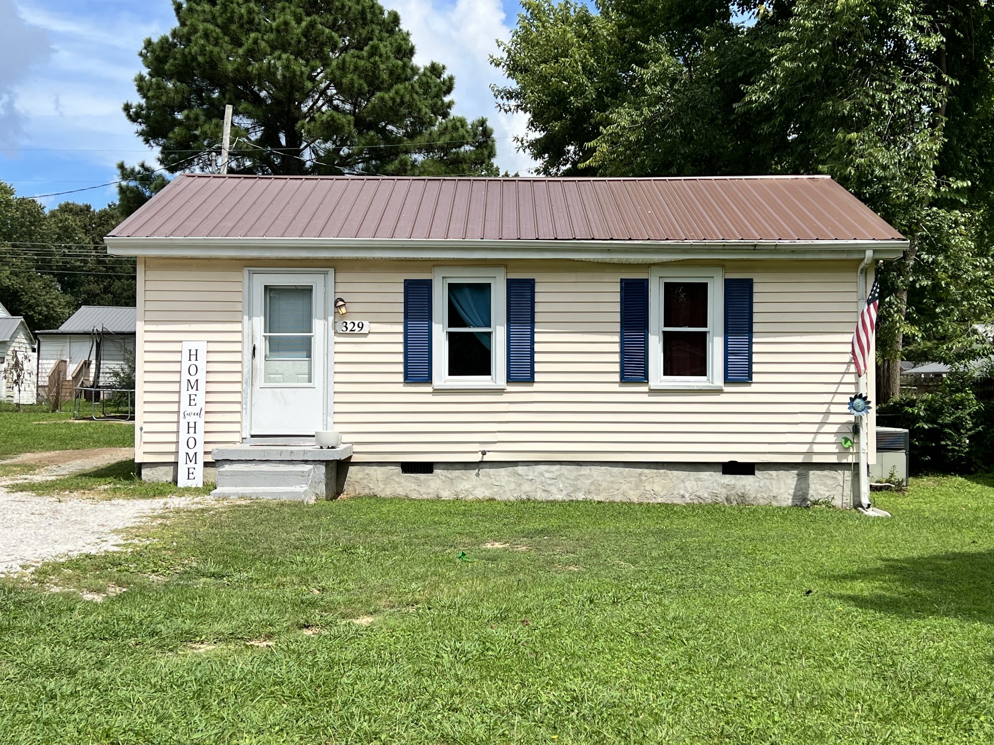 329 Oakwood Road Tullahoma, TN 37388 - Photo 1 of 18 Gallery Image 1