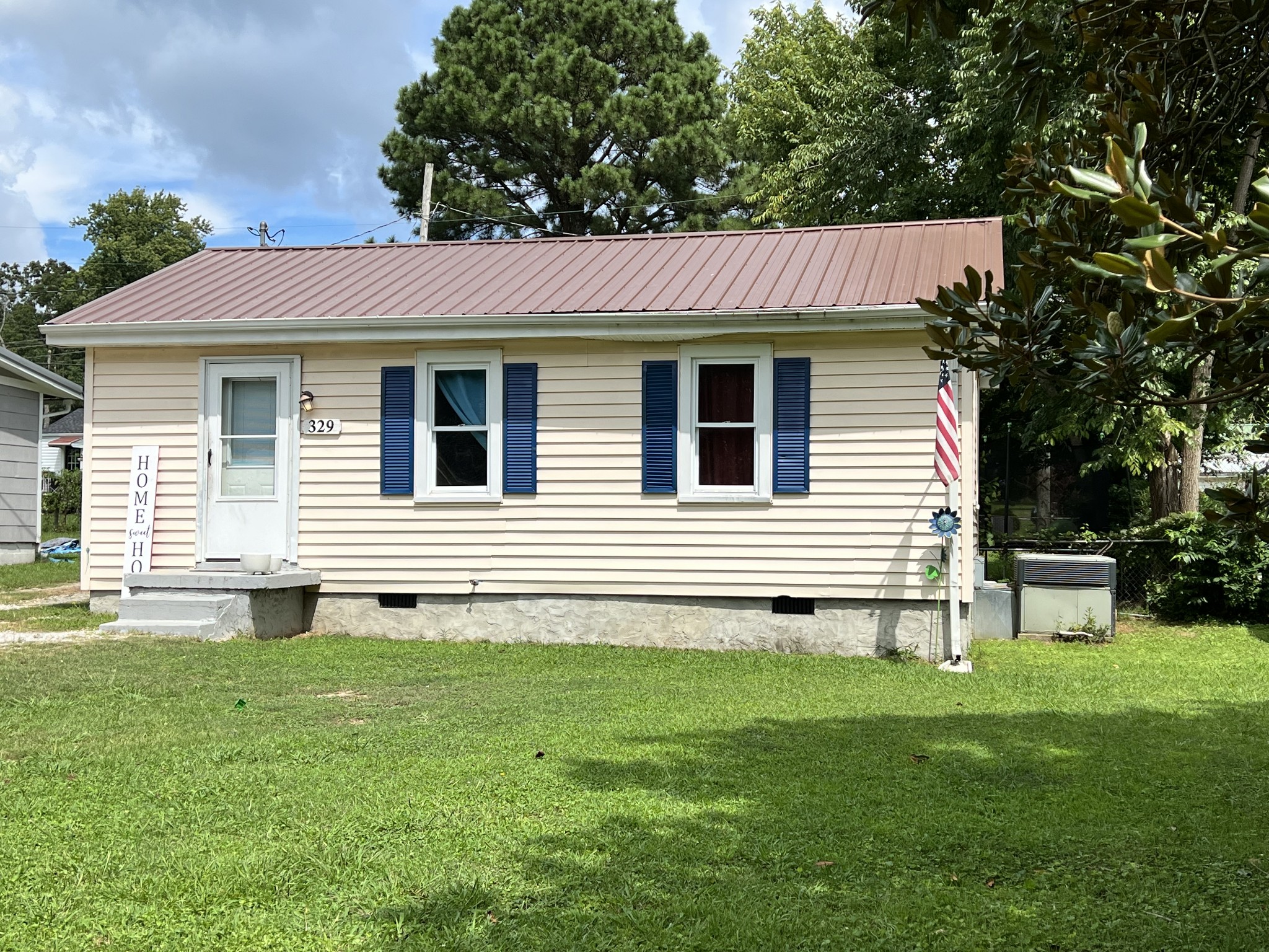 329 Oakwood Road Tullahoma, TN 37388 - Photo 3 of 18 Gallery Image 3