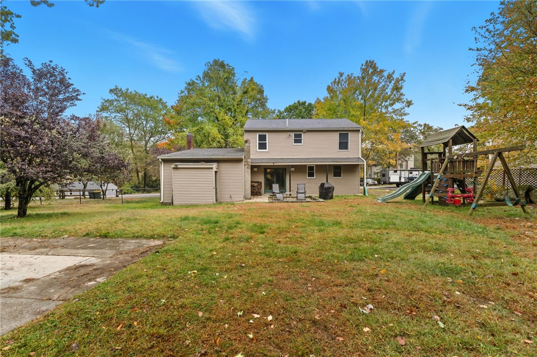 75 Staghead Drive Burrillville, RI 02859 - Photo 29 of 40