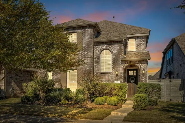 $405,000 | 704 8th Street, Argyle, TX 76226