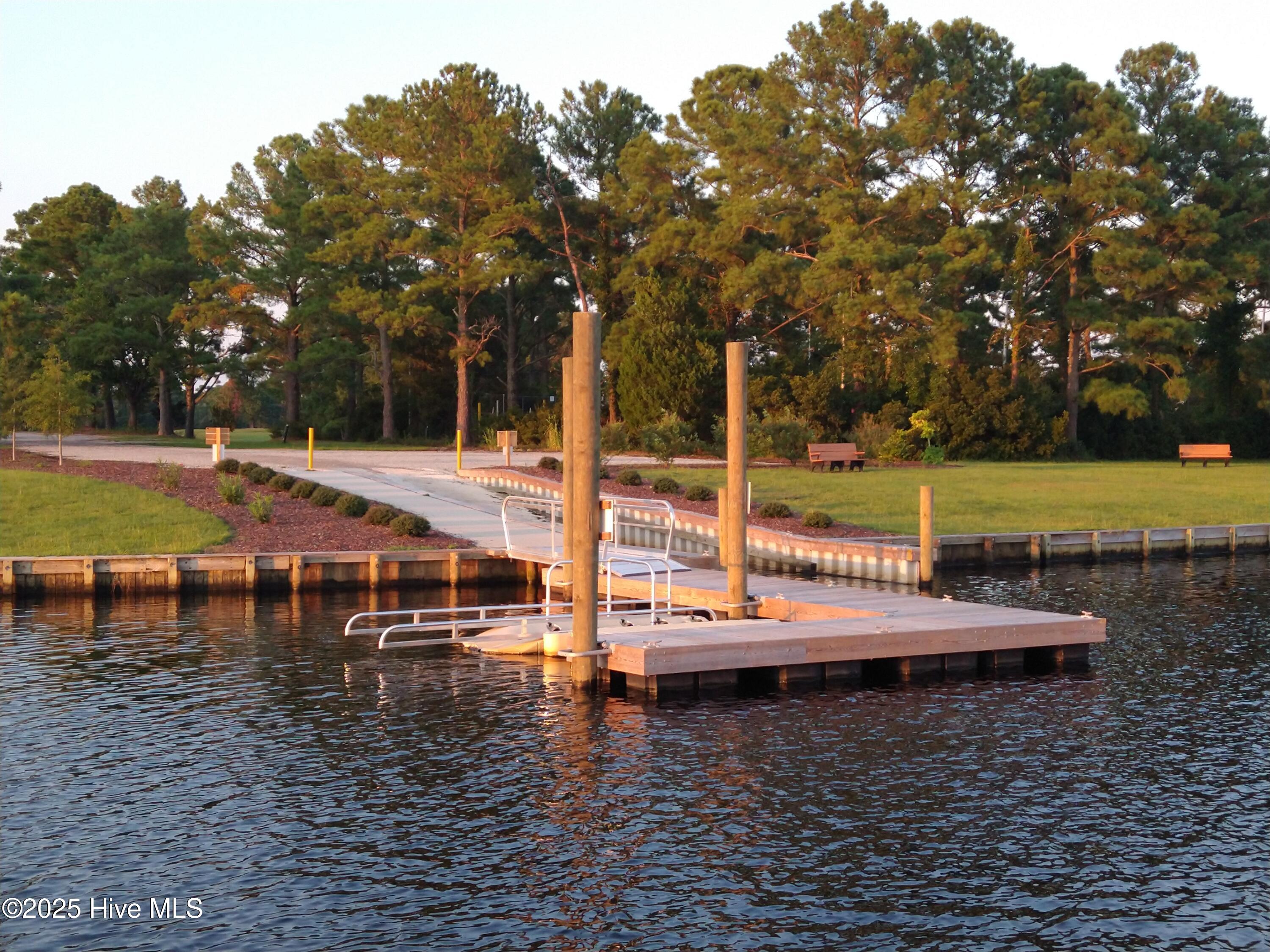 7402 Windward Drive New Bern, NC 28560 - Photo 41 of 46 FH Boat Ramp