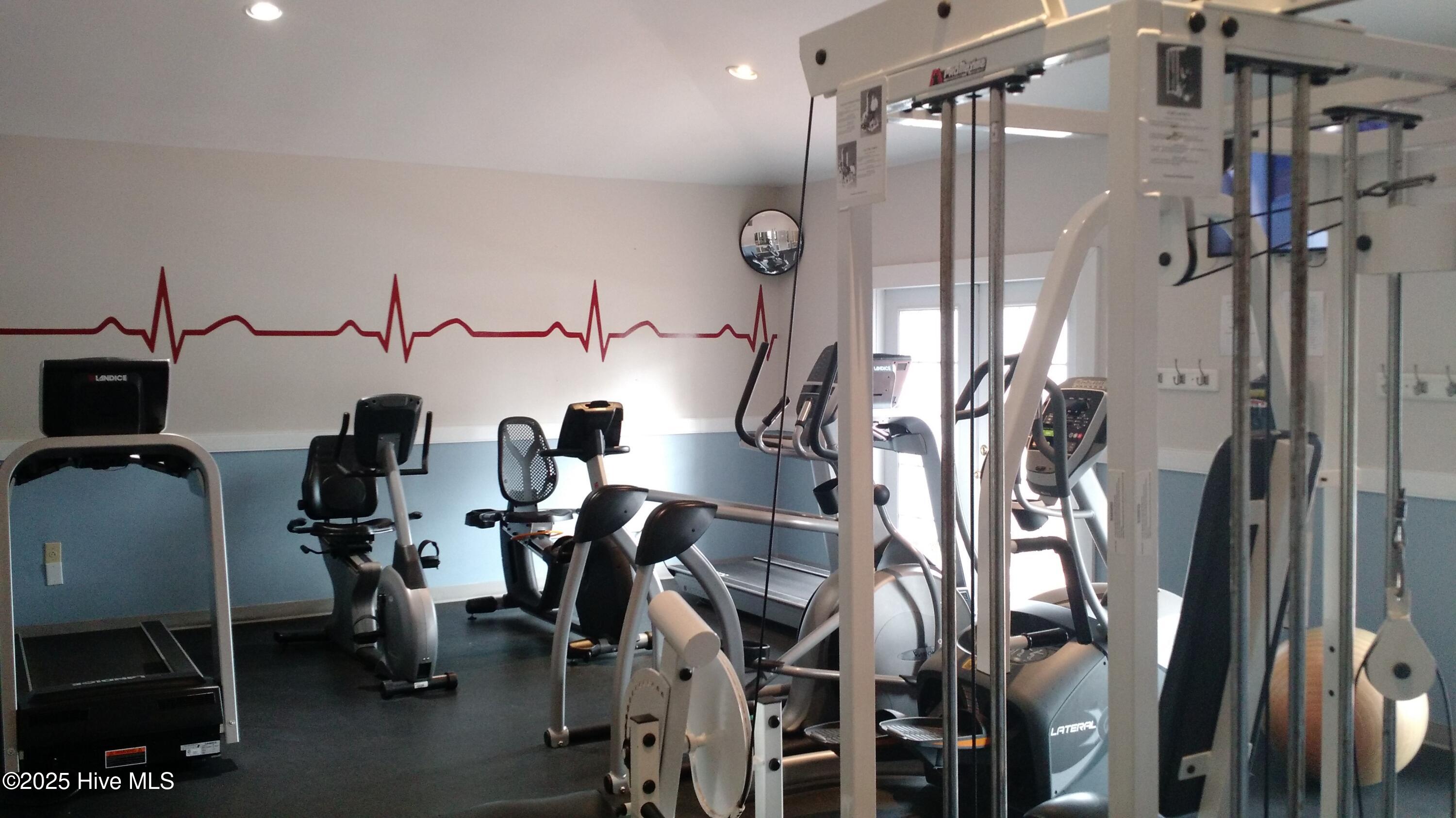 7402 Windward Drive New Bern, NC 28560 - Photo 44 of 46 Broad Creek Rec Assn Fitness Room