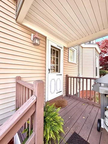 $1,900 | 104 St James Avenue, Unit 1, Holyoke, MA 01040