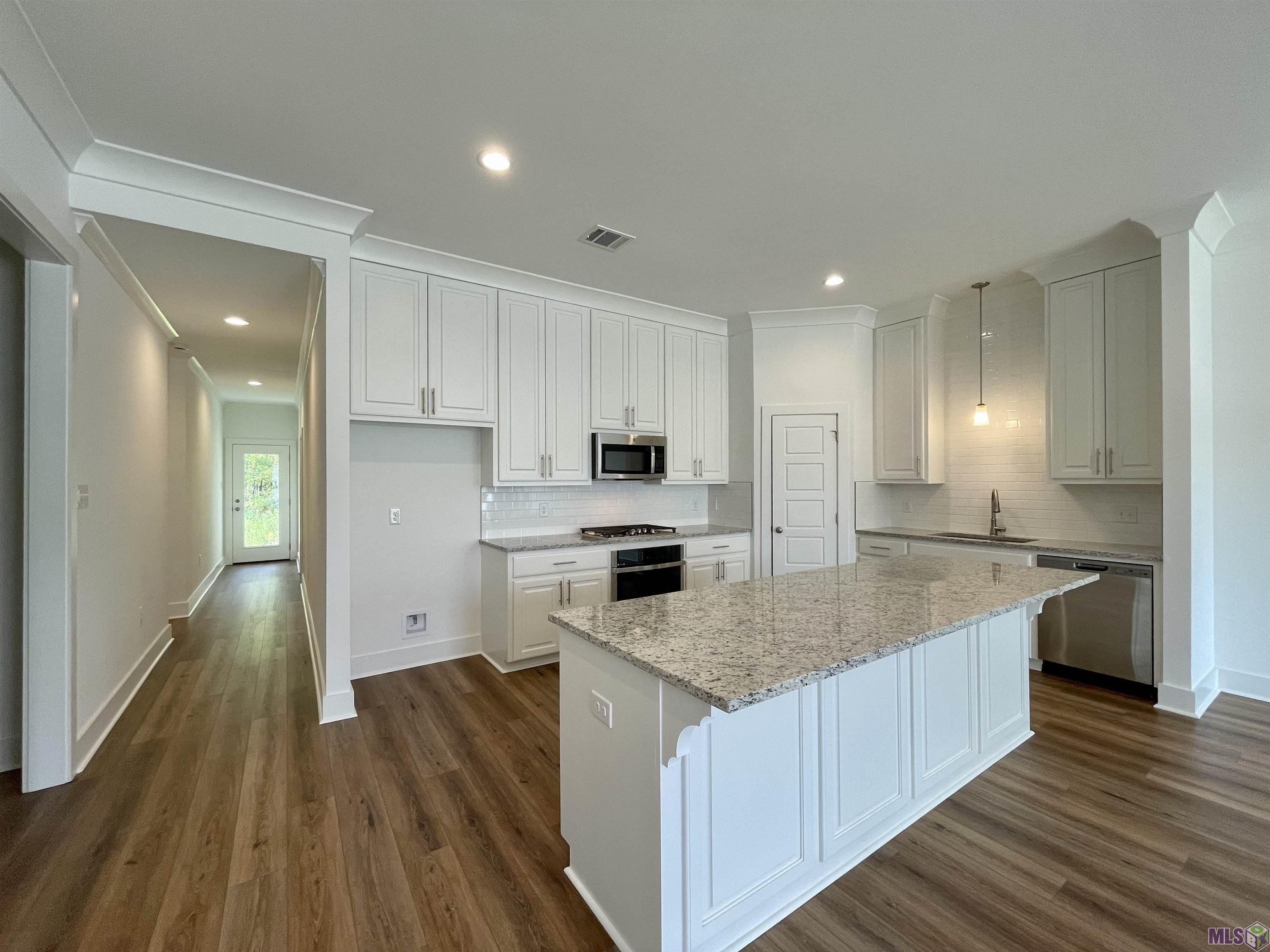 7216 RollingFork Road Baton Rouge, LA 70820 - Photo 2 of 13