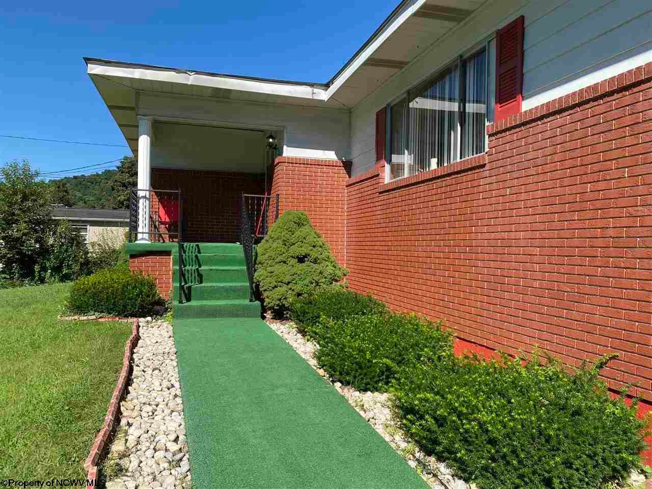 1745 Tyrone Road Morgantown, WV 26508 - Photo 3 of 29 Gallery Image 3