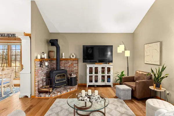 $560,000 | 377 Ten Mile Creek Road, East Peoria, IL 61611