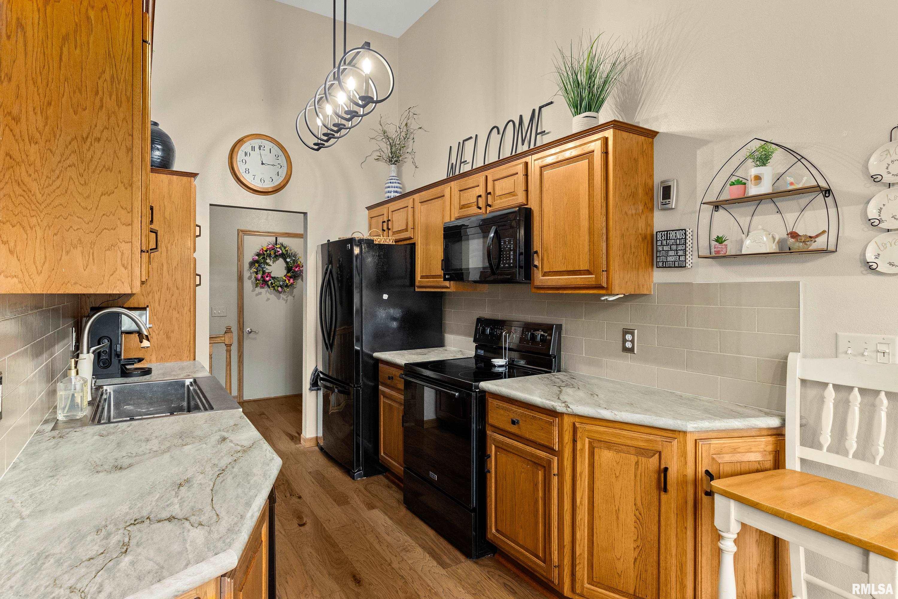 377 Ten Mile Creek Road East Peoria, IL 61611 - Photo 17 of 56