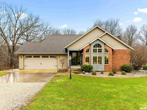 $560,000 | 377 Ten Mile Creek Road, East Peoria, IL 61611