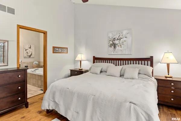 $560,000 | 377 Ten Mile Creek Road, East Peoria, IL 61611