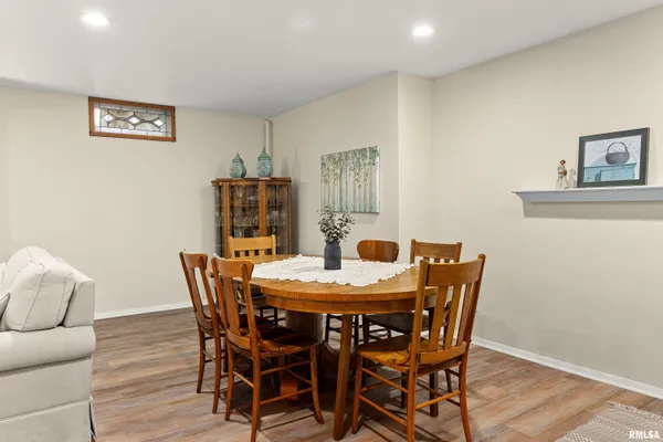 $560,000 | 377 Ten Mile Creek Road, East Peoria, IL 61611