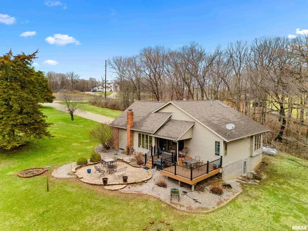 $560,000 | 377 Ten Mile Creek Road, East Peoria, IL 61611