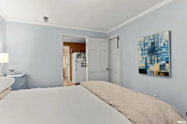 $560,000 | 377 Ten Mile Creek Road, East Peoria, IL 61611