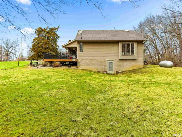 $560,000 | 377 Ten Mile Creek Road, East Peoria, IL 61611